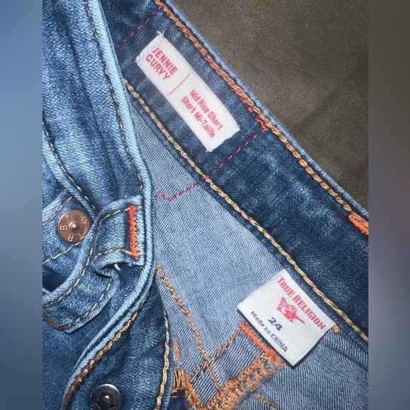 True Religion shorts - Picture 2 of 3